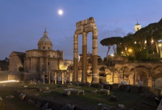 Rome, Roma, Forum Romanum, twilight with moon