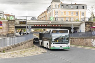 Line 400 bus travelling in the direction of Coswig at Altkötzschenbroda S-Bahn station, Radebeul,