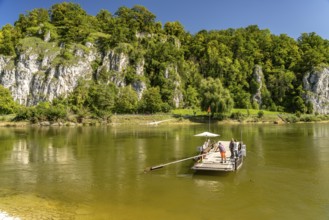 The Weltenburg-Stausacker cable ferry across the Danube near Weltenburg, Bavaria, Germany, Europe