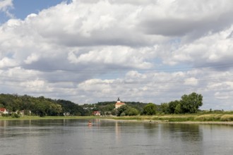 Elbe with Althirschstein Castle, Diera-Zehren, Saxony, Germany, Europe