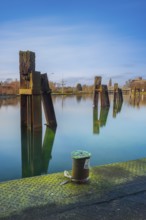 View of a bollard and mooring facilities on the Stichkanal at the Linden harbour lock, long