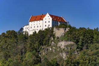 Rosenburg Castle high above Riedenburg, Lower Bavaria, Bavaria, Germany, Europe