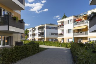 Newly built residential complex Gellertpark on Meißner Straße in Radebeul, Saxony, Germany, Europe