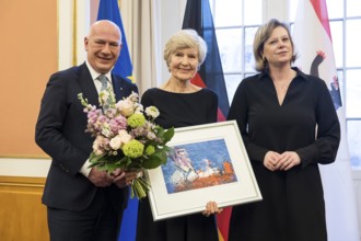 Kai Wegner (Governing Mayor of Berlin), Friede Springer and Cornelia Seibeld (President of the