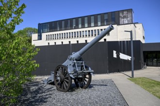 Cannon in front of the Memorial de Verdun, Museum, First World War, Verdun, Grand Est region,