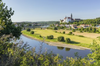 View from the Schöne Aussicht into the Elbe valley with Albrechtsburg Castle, cathedral and