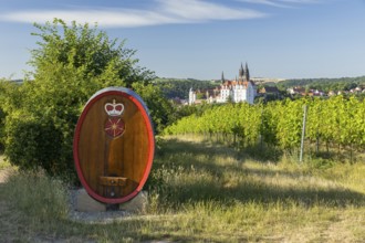 Viewpoint Am Boxberg with wine barrel and Albrechtsburg Castle with cathedral, Katzenstufen,