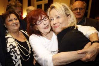 Brigitte Grothum and daughter Debora Weigert at the premiere ofOma Trick with Brigitte Grothum and