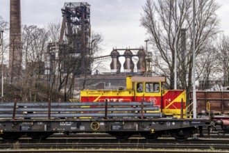 Hüttenwerke Krupp-Mannesmann, HKM in Duisburg, blast furnace B, marshalling yard, with goods wagons