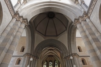 View into the crossing, St., Saint, Saint