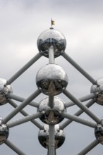 Brussels, Bruxelles, site of Expo 1958, Atomium, 165-billion-fold enlargement of an iron molecule,