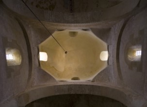 Domed vault in the crossing tower, 12th century, St., Sankt, Saint