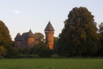 Krefeld, Linn Castle