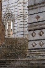 Siena, Duomo Santa Maria, south corner, staircase between the lower church under the choir and the