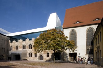 North wing, remodelled by the Spanish architects Fuensanta Nieto and Enrique Sobejano, on the right