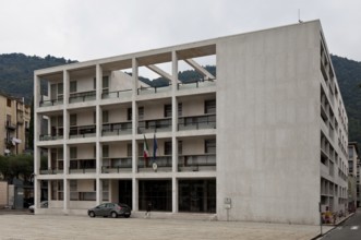 Italy Como Casa del Fascio 88660 by Guiseppe Terragni 1932-36 built as a party house in the style