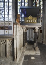 Choir, reliquary altar, rear building with passage under the shrines, St., Sankt, Saint