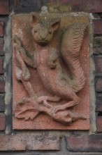 1926-1927 Architect: Figge, relief at a house entrance, squirrel, sculptor: Dorn