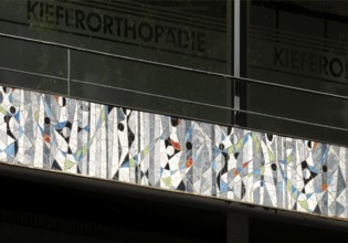 Krefeld, Ostwall 70-75, commercial building with reliefs on the balcony parapets by Curth Georg