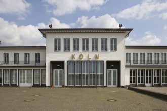 Butzweilerhof, reception building from 1936, tarmac side