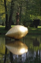 Moyland, castle park in spring