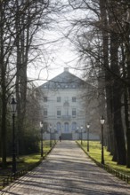 Düsseldorf-Himmelgeist, Mickeln Castle, Guest House of the Heinrich Heine University