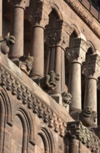 Worms, St Peter's Cathedral, west choir, dwarf gallery with so-called Worms capitals and figures,