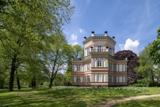 Krefeld, Linn district, Greiffenhorst House, built between 1838 and 1843 on behalf of Cornelius de