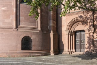 Mainz, St Martin's Cathedral, east choir, choir apse and north portal