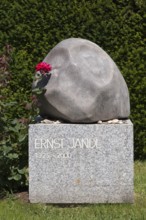 Tomb of Ernst Jandl, 1925-2000, poet