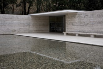 Barcelona Pavilion Pavilion of the 1929 World Exhibition, reconstruction 1983-1986, side pavilion