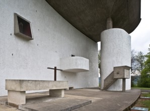 Notre Dame du Haut, Le Corbusier 1953 to 1955, east side from south-east, St., Sankt, Saint