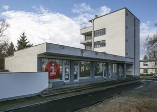 Dessau, Konsum building, Törten housing estate. 1928 by Walter Gropius View from east Dessau