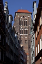 Tower seen from the south through Beutlergasse, today ulica Kaletnicza, St., Sankt, Saint