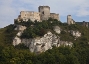 Fortress built by Richard the Lionheart 1196-98, dismantled since 1450, view from the west