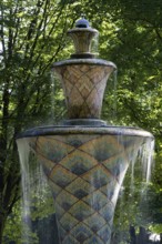 Mosaic fountain for the Annual Exhibition of German Labour 1922 Stone and Earth by Hans Poelzig