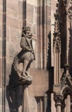 Strasbourg Cathedral, Cathédrale Notre-Dame de Strasbourg, south side, mythical creature on a