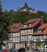 SCHÖNE ECKE street, above the castle from the west