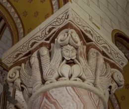 Capital of a column in the ambulatory, mythical creature and sinner, St., Sankt, Saint