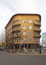 Berlin, Rosa-Luxemburg-Platz, block of houses by Hans Poelzig, built 1927-1929 by Hans Poelzig