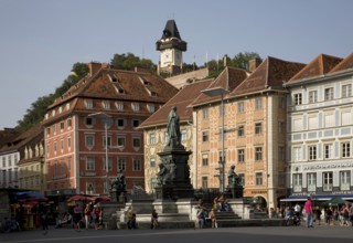 Archduke Johann fountain, Luegghaus, clock tower above