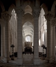 Arcades of the inner choir, view from the ambulatory to the west into the choir and nave, St.,