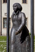 Courtyard, bronze sculpture of Katharina von Bora, 1999 by Nina Koch