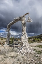 Bar X Meats ranch with Tor tor constructed of thousands of antlers, Great Basin Highway US 93,