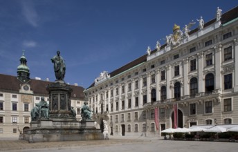 Inner castle courtyard with monument to Franz I or Franz II (HRR), with the Amalienburg behind it