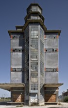 Large agricultural silo made of concrete