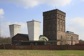 Malakow tower above shaft 1 and the attached hoisting machine building, in front of it mine