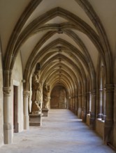 Cloister, south wing facing west, St., Sankt, Saint