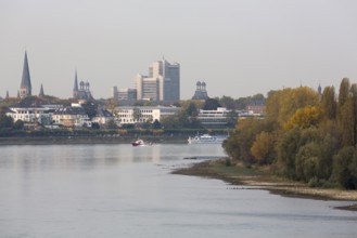 View from the Konrad Adenauer Bridge to the north