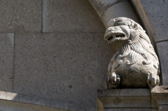 Romanesque lion, Saint, Saint